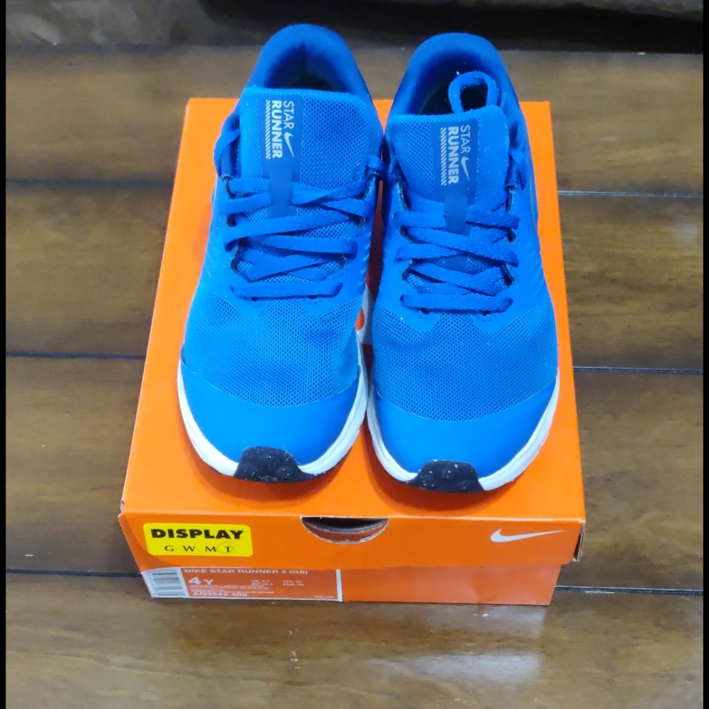 Boy's Nike Shoes